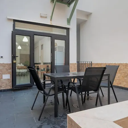 Apartman Panther Aladro