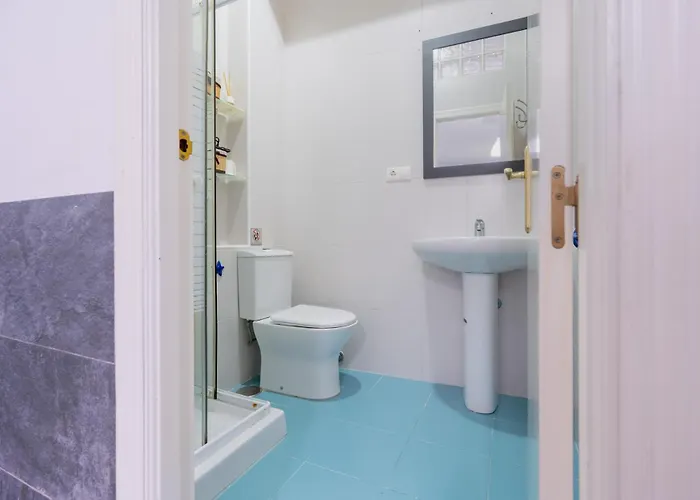 Panther Aladro Apartman *